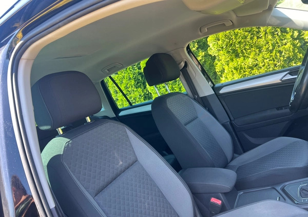 Volkswagen Tiguan cena 82500 przebieg: 152734, rok produkcji 2017 z Jastrzębie-Zdrój małe 704